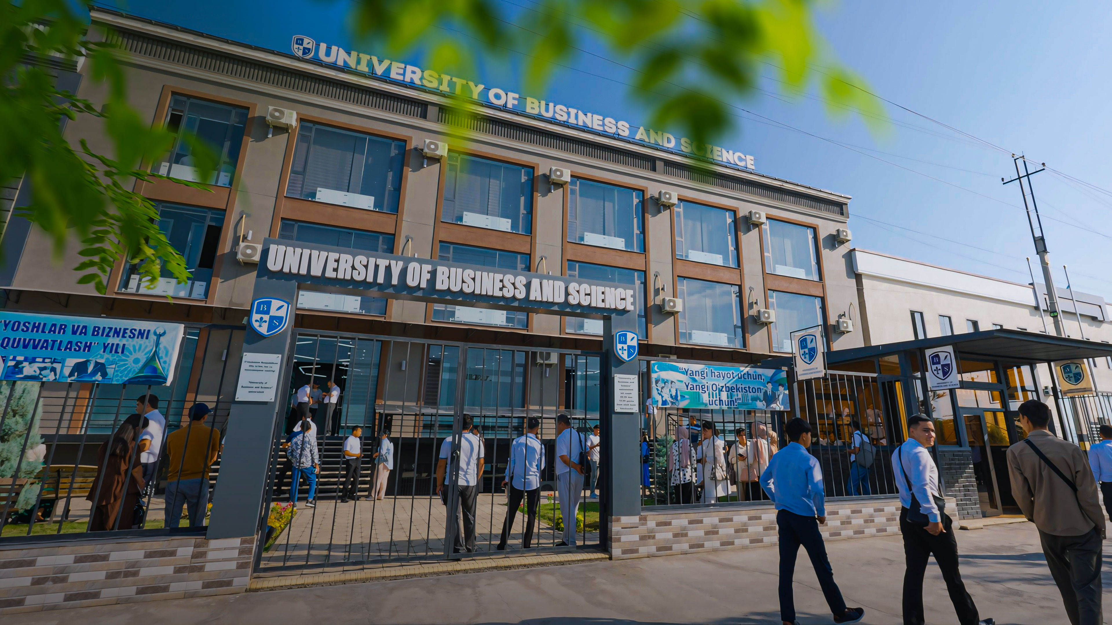 Universitet haqida rasm