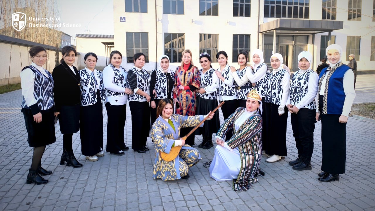 Milliy liboslar kuni