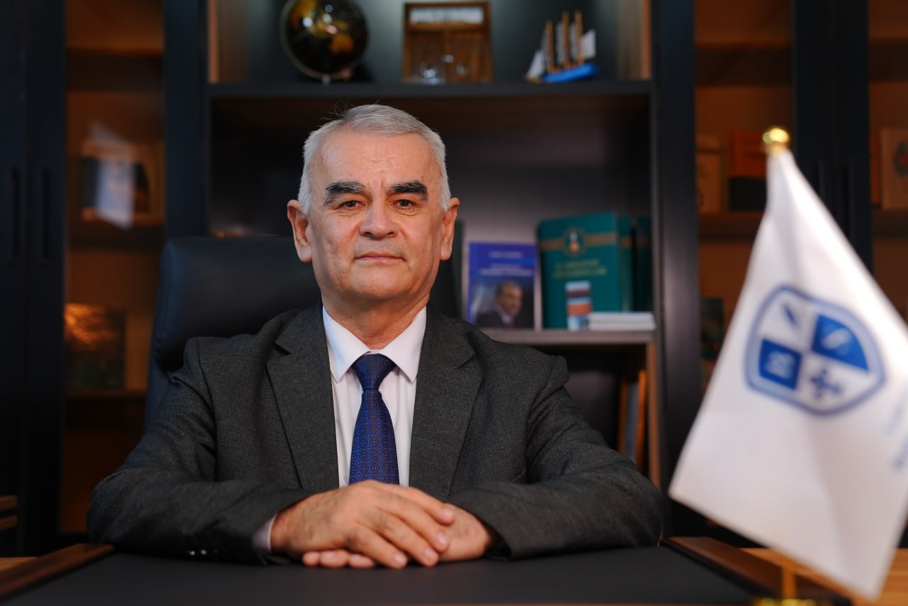 Yoshlar kuni munosabati bilan rektor tabrigi!